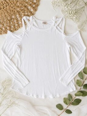 New BiBi Cold-Shoulder Illusion Knit Blouse White Medium